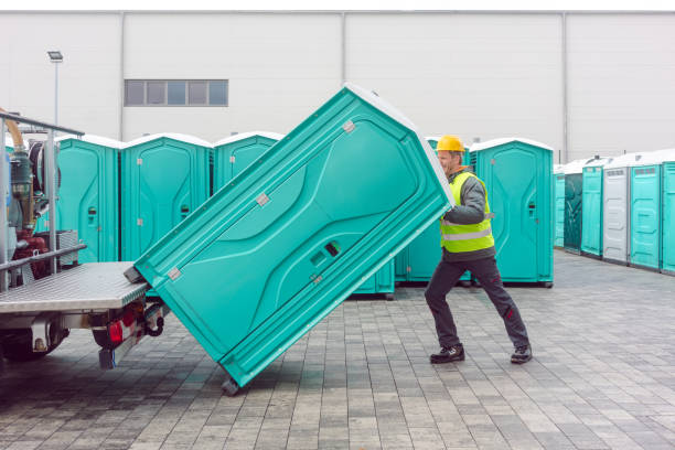 Best Portable toilet rental cost  in Conneaut, OH